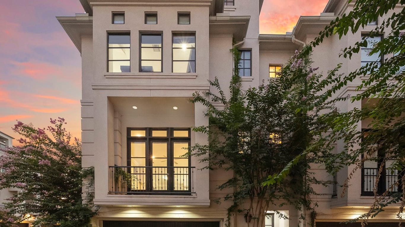 Houston 4-story, 3-bed 611 W Bell Street-idx