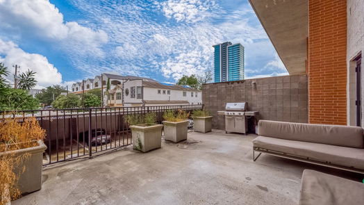 Houston null-story, 2-bed 1025 S Shepherd Drive 102-idx