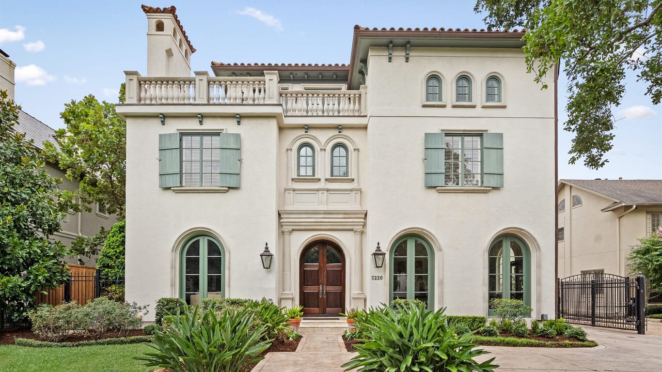 Houston 3-story, 5-bed 3220 Avalon Place-idx