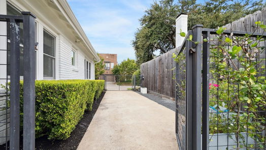 Houston 1-story, 3-bed 1209 W Pierce Street-idx