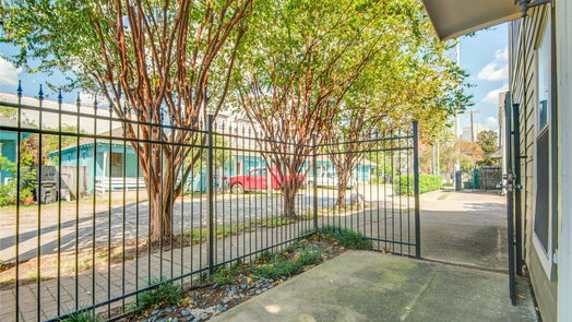 Houston 2-story, 2-bed 1619 Oneil Street-idx