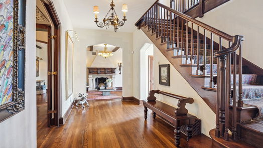 Houston 2-story, 4-bed 1517 Kirby Drive-idx