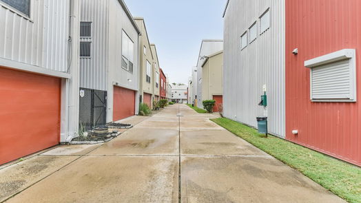 Houston 3-story, 2-bed 802 Andrews Street-idx