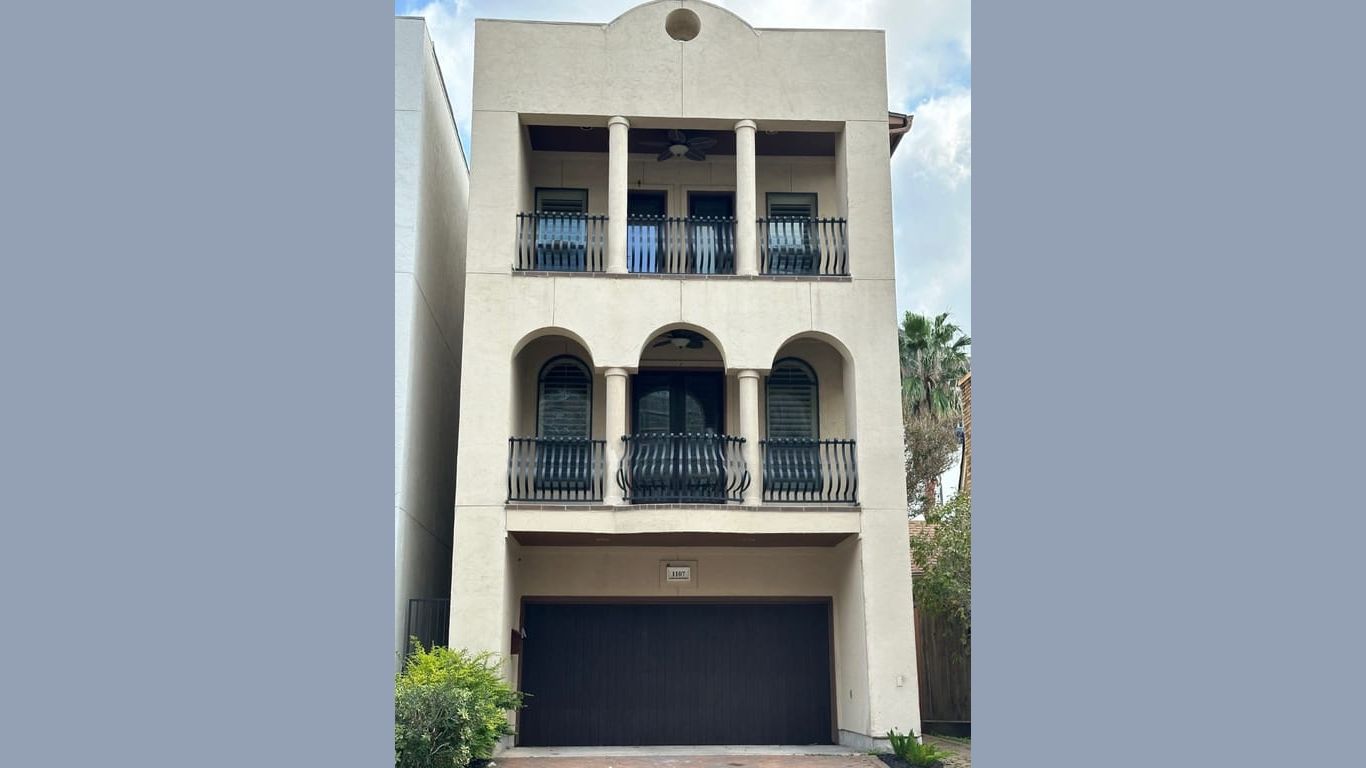 Houston 3-story, 4-bed 1107 Peveto Street-idx