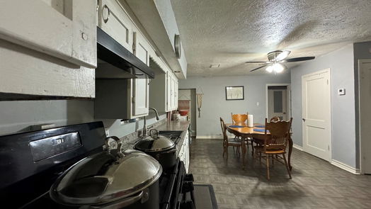 Houston 1-story, 4-bed 7518 Laredo Street-idx