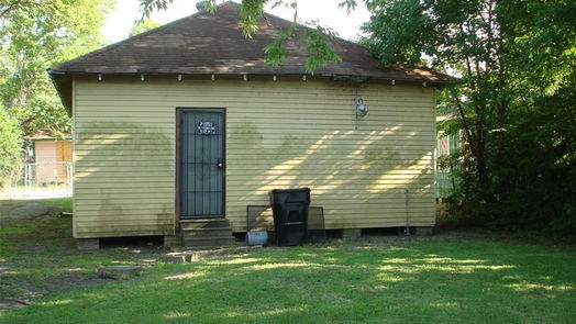 Houston 1-story, 2-bed 3011 BaerStreet Street-idx