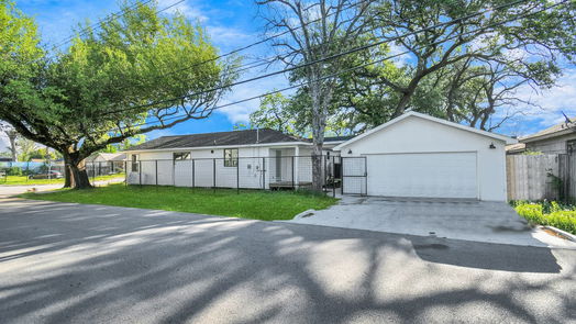 Houston 1-story, 3-bed 7502 Waxahachie Street-idx