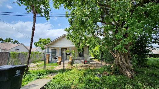 Houston 1-story, 2-bed 7023 Bonham Street-idx