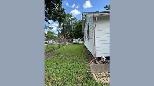 Houston 1-story, 3-bed 7107 Brownwood Street-idx