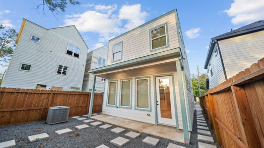 Houston 2-story, 3-bed 1411 Bayou Street-idx