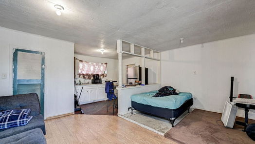 Houston 2-story, 1-bed 7010 Brownsville Street 3-idx