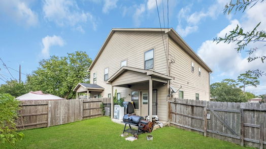 Houston 2-story, 3-bed 7110 Sidney Street-idx