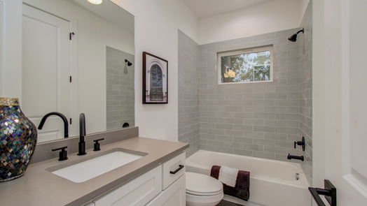 Houston 2-story, 3-bed 6402 Madrid Street B-idx