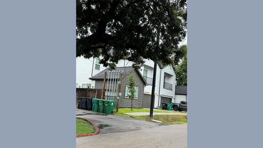 Houston 1-story, 4-bed 6217 Saint Augustine Street-idx