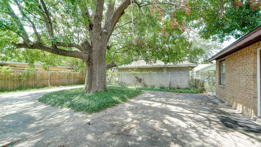 Houston 1-story, 4-bed 5402 Tallow Lane-idx