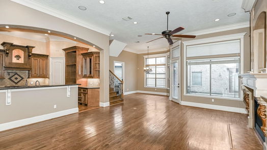 Houston 2-story, 6-bed 5411 Leopold Dr-idx