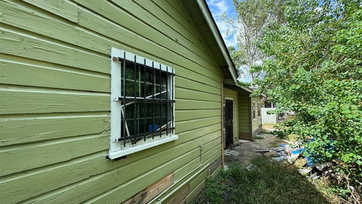 Houston 1-story, 3-bed 6802 Eastwood Street-idx