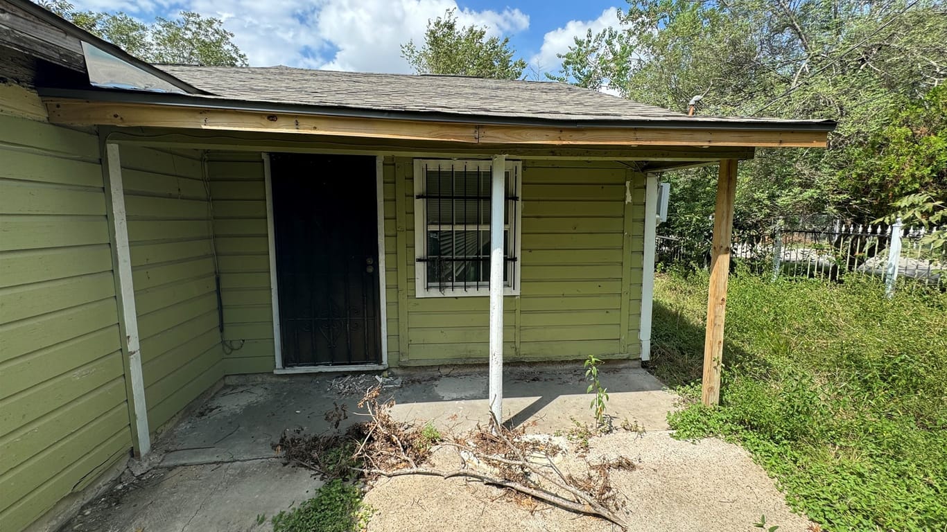 Houston 1-story, 3-bed 6802 Eastwood Street-idx