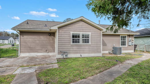 Houston 1-story, 3-bed 3926 Alsace Street-idx