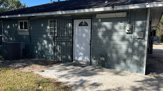 Houston 1-story, 3-bed 6739 Madrid Street-idx