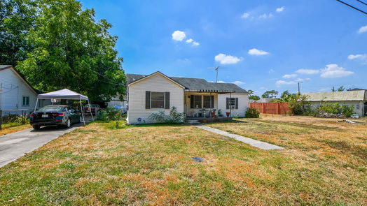 Houston 1-story, 3-bed 108 Fichter Street-idx