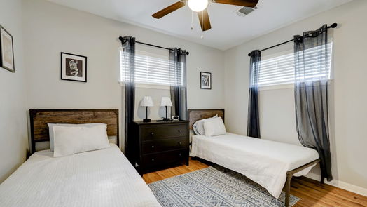 Houston 1-story, 3-bed 220 Caplin Street-idx