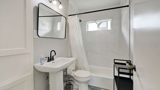 Houston 1-story, 3-bed 220 Caplin Street-idx