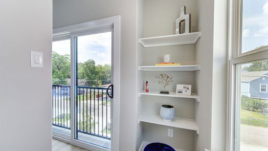 Houston 2-story, 3-bed 724 E 38th St A-idx