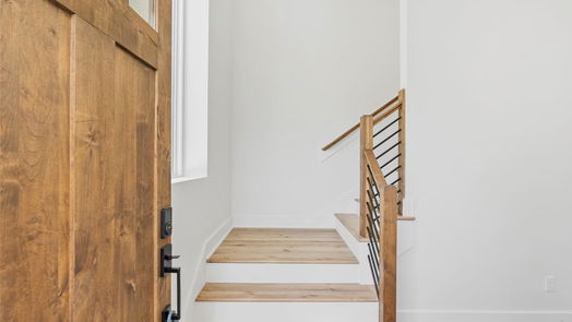 Houston 3-story, 3-bed 724 E 33rd Street-idx