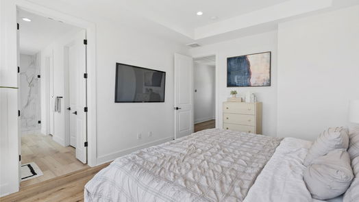 Houston 3-story, 3-bed 724 E 33rd Street-idx