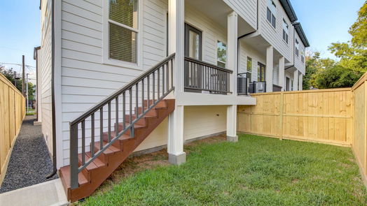 Houston 2-story, 3-bed 816 E 38th Street B-idx