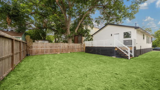 Houston 1-story, 2-bed 1311 E 35th Street-idx