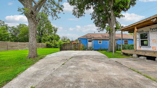 Houston 1-story, 3-bed 8406 N Main Street-idx