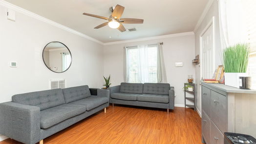 Houston 1-story, 5-bed 531 Dogwood Street-idx