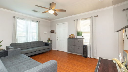 Houston 1-story, 5-bed 531 Dogwood Street-idx