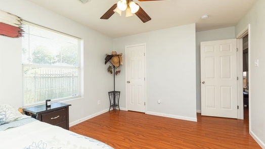 Houston 1-story, 5-bed 531 Dogwood Street-idx