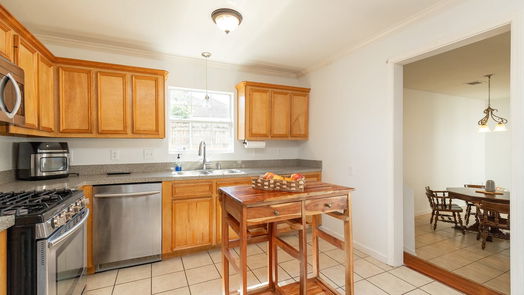 Houston 1-story, 5-bed 531 Dogwood Street-idx