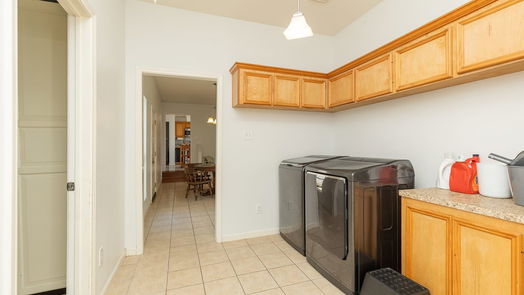 Houston 1-story, 5-bed 531 Dogwood Street-idx