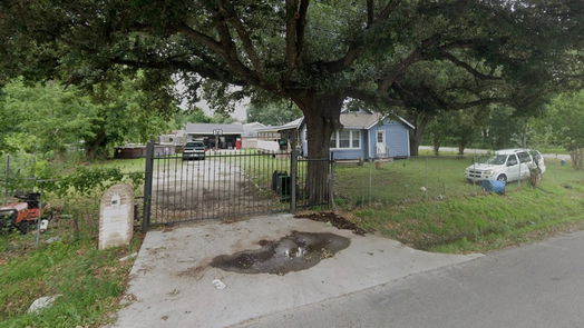 Houston 1-story, 3-bed 719 E Burress-idx