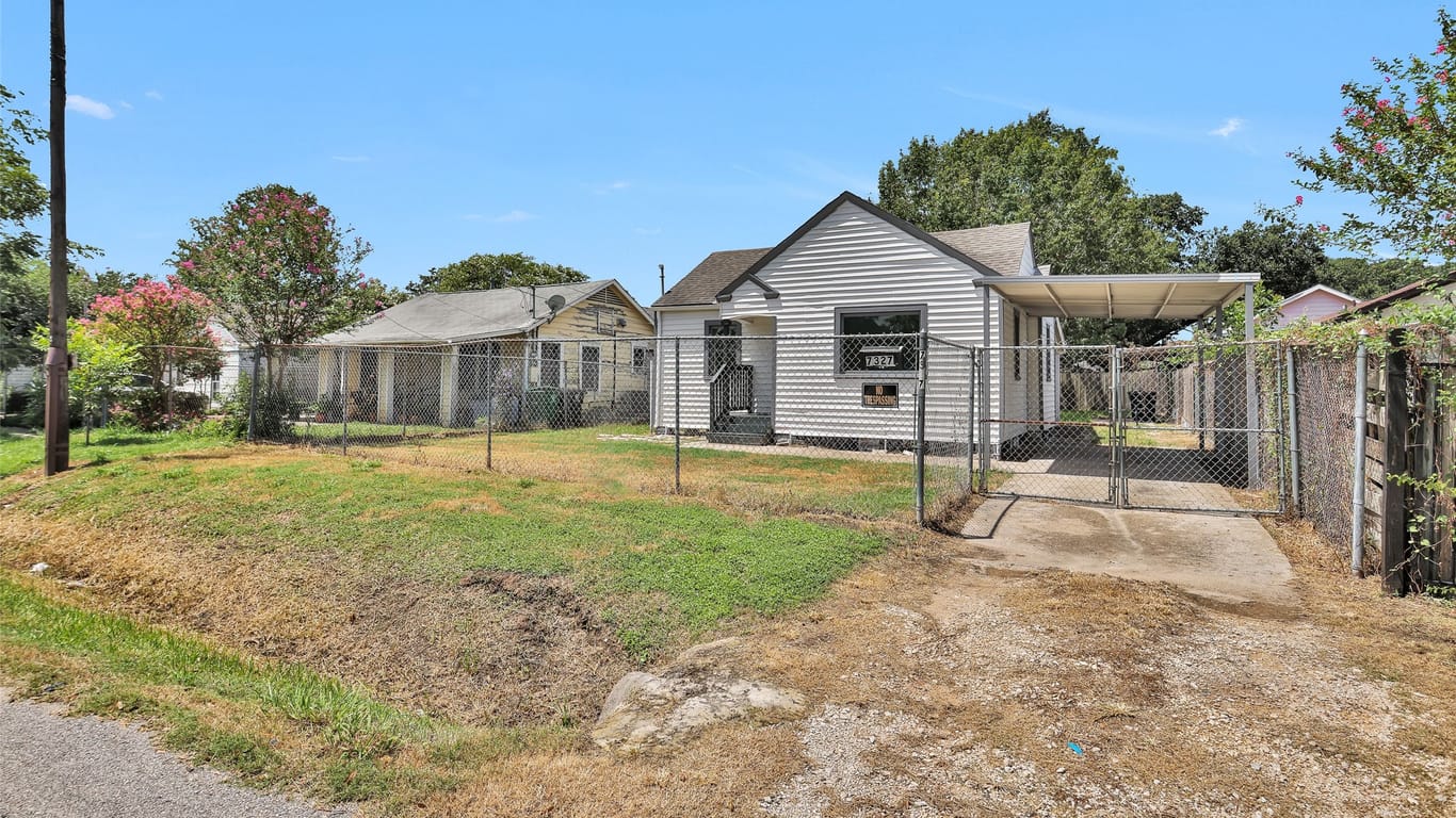 Houston 1-story, 1-bed 7327 Roswell Street-idx