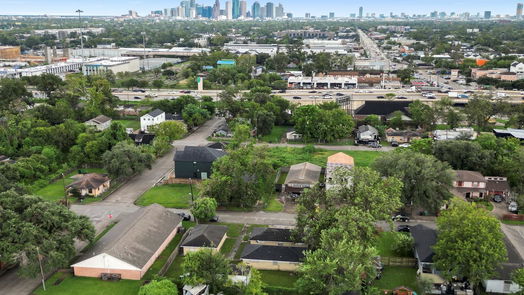 Houston null-story, 7-bed 1323, 1325, 1327 & 1329 E 32nd 1/2 Street-idx