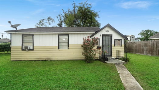 Houston null-story, 7-bed 1323, 1325, 1327 & 1329 E 32nd 1/2 Street-idx
