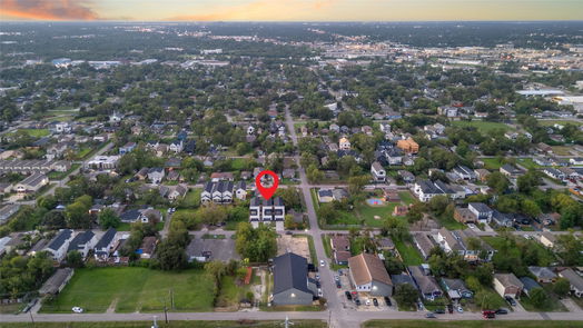 Houston 2-story, 3-bed 725 E 37th Street-idx