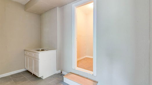 Houston 1-story, 3-bed 3815 Walker Street-idx