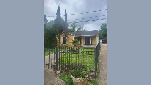 Houston 1-story, 2-bed 6680 Sylvan Road-idx