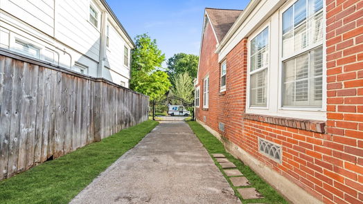 Houston 1-story, 2-bed 6645 Fairfield Street-idx