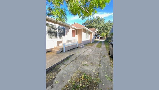 Houston 1-story, 4-bed 4208 Walker Street-idx