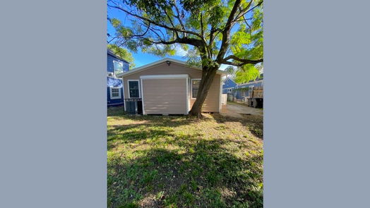 Houston 1-story, 4-bed 4208 Walker Street-idx