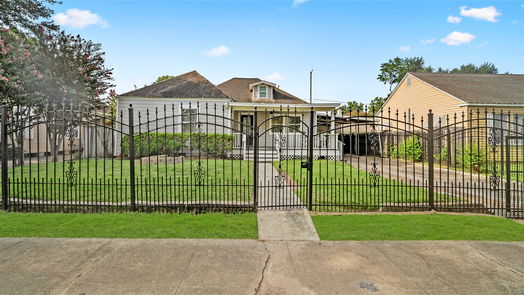 Houston 1-story, 3-bed 7432 Azalea Street-idx