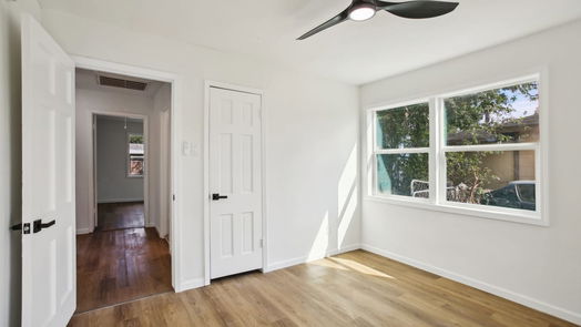 Houston null-story, 3-bed 2209 Collier-idx